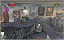 Harry (Tuxedo): Madam Malkins - go up the stairs to the changing room and choose the one on the right (the occupied one) - LEGO Harry Potter Years 1-4: Leaky Cauldron Bonuses - Walkthrough - Secrets and Collectibles - LEGO Harry Potter Years 1-4 Guide & Walkthrough