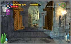 The Grey Lady: In the corridor with Flintch, on the left side, you will find a window padlocked - destroy it with (RD) - LEGO Harry Potter Years 1-4: Year 3 Bonuses - Walkthrough - Secrets and Collectibles - LEGO Harry Potter Years 1-4 Guide & Walkthrough