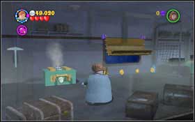 Switch to Professor Lupin and assemble a giant suitcase from the bricks, Place it right under the window - you will block the light coming into the car - LEGO Harry Potter Years 1-4: Year 3 Part 1 - Walkthrough - Walkthrough - LEGO Harry Potter Years 1-4 Guide & Walkthrough