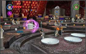 Hang the flowers on the hook next to the passage - you will get rid of the plants blocking the entrance to the Herbology classroom - LEGO Harry Potter Years 1-4: Year 3 Part 1 - Walkthrough - Walkthrough - LEGO Harry Potter Years 1-4 Guide & Walkthrough