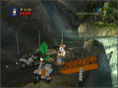 You will notice broken bridge - Chapter 3 - Motorcycle Escape - The Last Crusade - LEGO Indiana Jones: The Original Adventures - Game Guide and Walkthrough