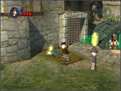Take a shovel and go left - Chapter 3 - Motorcycle Escape - The Last Crusade - LEGO Indiana Jones: The Original Adventures - Game Guide and Walkthrough