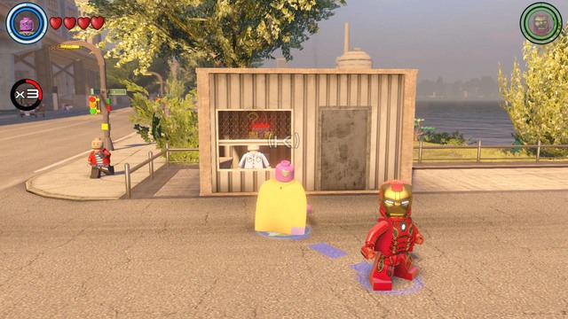 Another golden brick can be found in the shipyard - Golden bricks - Central Manhattan - secrets - LEGO Marvels Avengers - Game Guide and Walkthrough