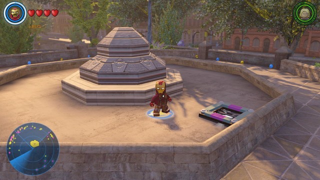 On the other side of Central Park you will find bars shown on the picture - Golden bricks - Central Manhattan - secrets - LEGO Marvels Avengers - Game Guide and Walkthrough