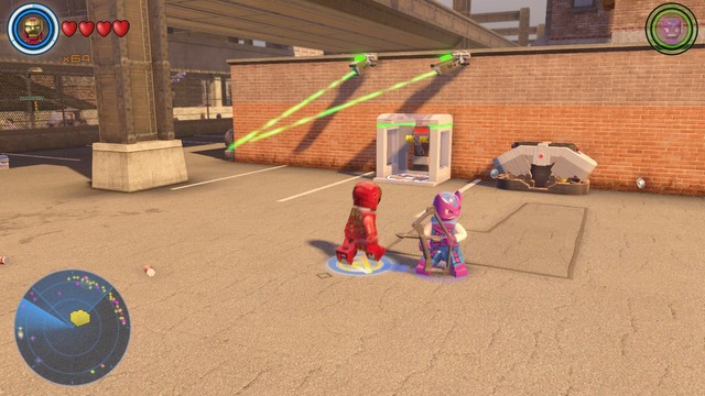 Near the place in which you found brick #7 you will find a motion detector - Golden bricks - Southern Manhattan - secrets - LEGO Marvels Avengers - Game Guide and Walkthrough