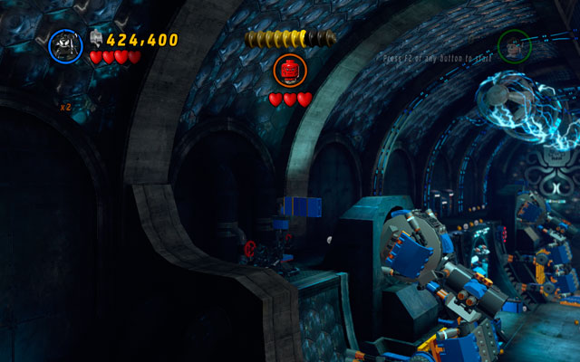 To receive last minikit you must destroy all four pennants located in the corners of the arena - Red Head Detention | Minikit Sets - Minikit Sets - LEGO Marvel Super Heroes Game Guide & Walkthrough