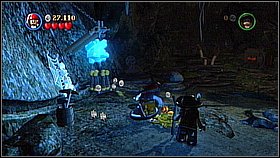 Move along the corridor and use Jack's compass to find the third lamp - The Fountain of Youth - walkthrough - On Stranger Tides - LEGO Pirates of the Caribbean: The Video Game - Game Guide and Walkthrough
