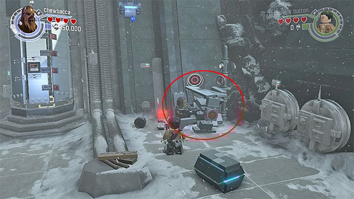 You can build the last mast after you blow up the passage with the force field and after you deal with the troopers that were sitting by the fire - Chapter 8 - Starkiller Sabotage | Minikits and red bricks - Minikits and red LEGO bricks - LEGO Star Wars: The Force Awakens Game Guide