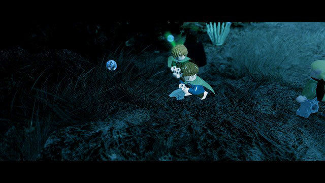 Follow the footprints to reach the edge of the forest - Track Hobbits - Walkthrough - Act II - LEGO The Lord of the Rings - Game Guide and Walkthrough