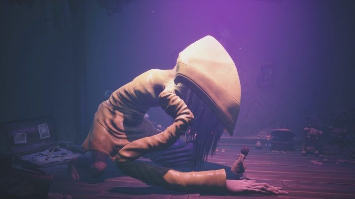 First you just have to call Six - when you do so, she will move away from the case - Little Nightmares 2: Six - Chapter 5 walkthrough - Chapter 5 - The Signal Tower - Little Nightmares 2 Guide