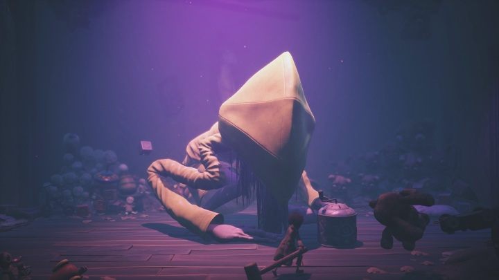 Your task is to hit the music box - Little Nightmares 2: Six - Chapter 5 walkthrough - Chapter 5 - The Signal Tower - Little Nightmares 2 Guide