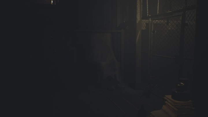 Then push the metal door so that the figure can run across it - Little Nightmares 2: The Nomes Attic walkthrough - The Nomes Attic DLC - Little Nightmares 2 Guide