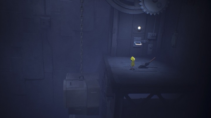 When the chest is this far from the wall, pull the lever down. - Little Nightmares: Door with electric bars - walkthrough - The Prison - Little Nightmares Game Guide