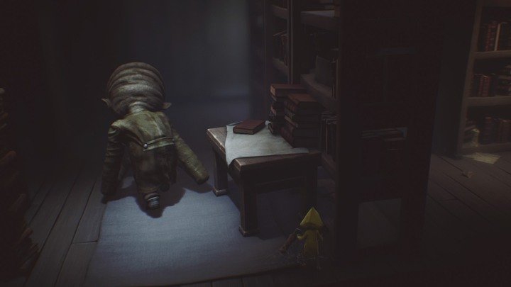 Hide here to avoid being exposed. - Little Nightmares: Room with clocks, the library - walkthrough - The Lair - Little Nightmares Game Guide