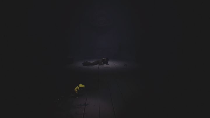 Approach the woman and let your character satisfy her hunger for the last time. - Little Nightmares: Confront The Lady, watch the epilogue - walkthrough - The Ladys quarters - Little Nightmares Game Guide