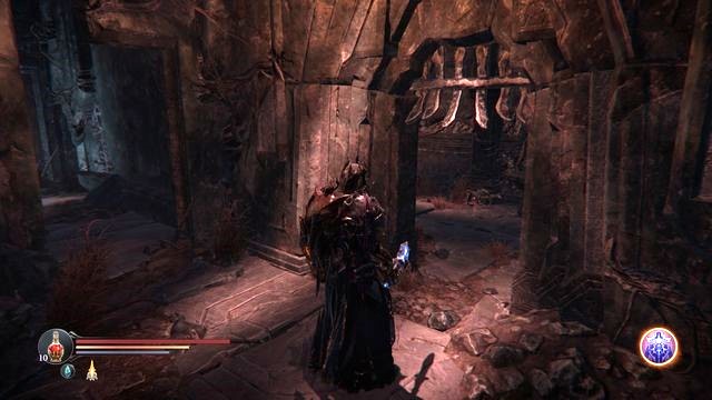 Hold the head like a weapon to open the grate on the balcony. - The Chamber of Lies - The Unity Staff | Side quests - Side quests - Lords of the Fallen 2014 Game Guide & Walkthrough
