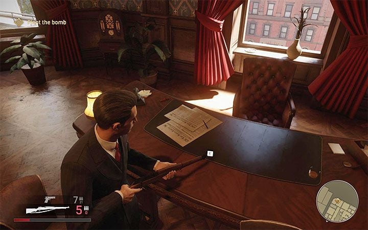 Start by exploring interactive areas marked on the mini-map – Tommy has to pick up some cash and look at two documents - Mafia Definitive Edition: The Saint and the Sinner - walkthrough - Walkthrough - Mafia Definitive Edition Guide, Walkthrough