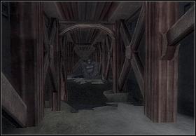 Get to the strange tunnel and pass it by catching the metal piece, situated above the hole in the ground - In The Streets Of New York - Walkthrough - Peter Jacksons King Kong - Game Guide and Walkthrough