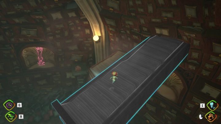 This baggage is on a pile of books - Psychonauts 2: Emotional Baggage Cassies collection - where to find? - Cassies Collection - Psychonauts 2 Guide
