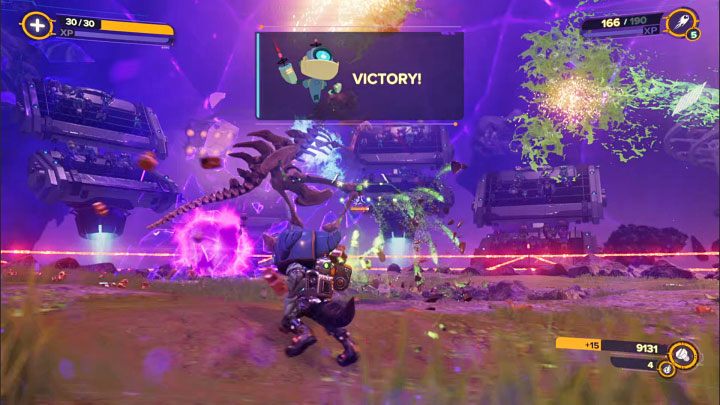 Continue fighting until the boss is defeated to win the round in the arena - Ratchet & Clank Rift Apart: Sue, Scarstu Debris Field - how to defeat? - Bosses - Ratchet & Clank Rift Apart Guide