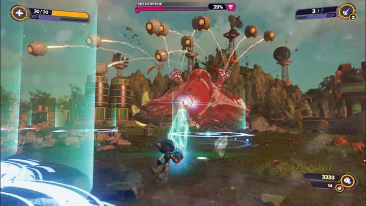 A new boss attack in the second phase of the fight is to scatter mine traps around the area - Ratchet & Clank Rift Apart: Seekerpede, Sargasso - how to beat the boss? - Bosses - Ratchet & Clank Rift Apart Guide