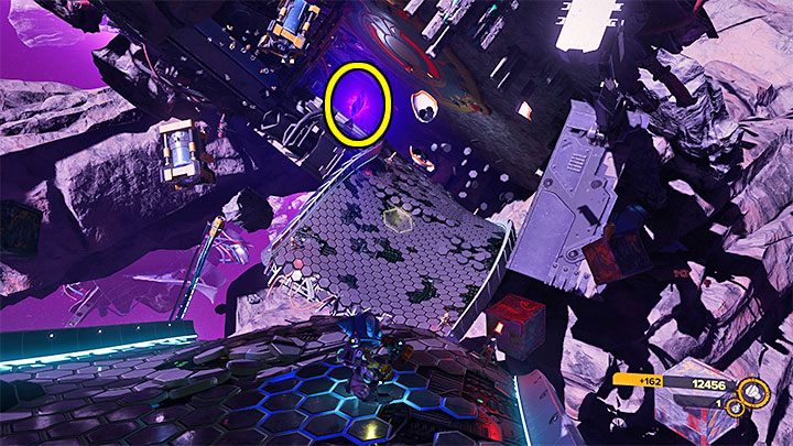 Expect to encounter minions of Nefarious who can attack from a distance - Ratchet & Clank Rift Apart: Overriding the lockdown and getting to the Miners - walkthrough - Blizar Prime - Ratchet & Clank Rift Apart Guide