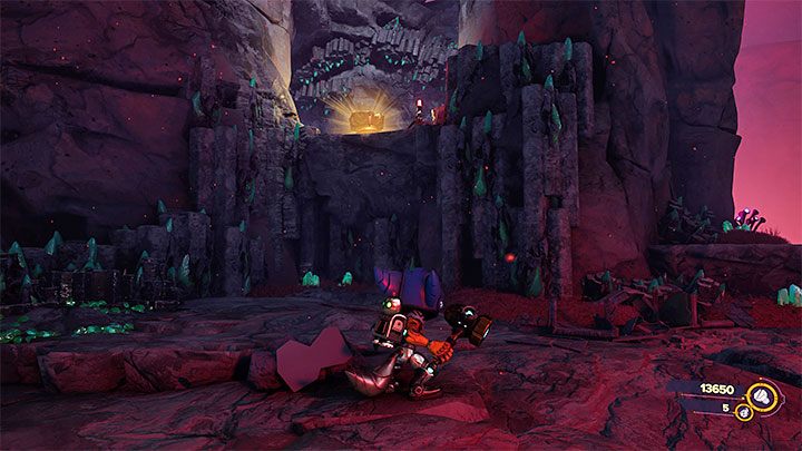 The Mining Hub is in the middle of the map, and you cannot easily reach it by walking in a straight line - Ratchet & Clank Rift Apart: Overriding the lockdown and getting to the Miners - walkthrough - Blizar Prime - Ratchet & Clank Rift Apart Guide