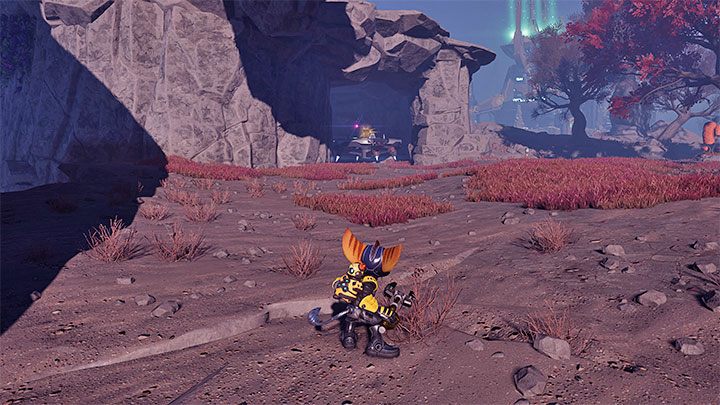 You can encounter UFOs while traveling through the wilderness on the planet Savali - Escaping UFO - how to stop it? - FAQ - Ratchet & Clank Rift Apart Guide