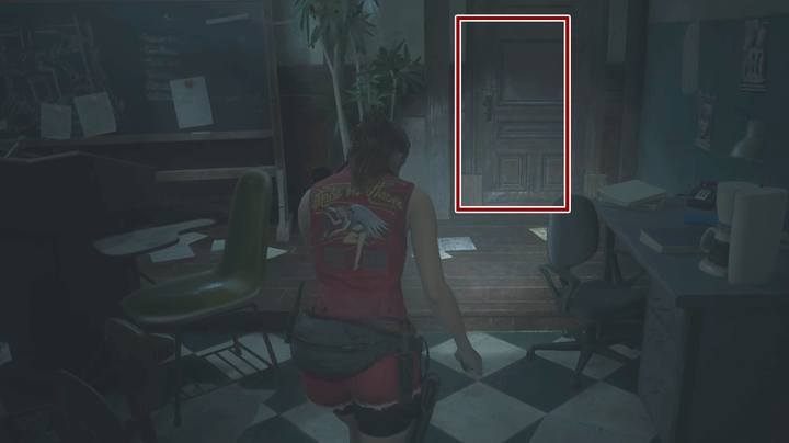 Cut the chain to open the locked door. - Collect 3 medallions task | Police station in Resident Evil 2 - Walkthrough - Resident Evil 2 Guide