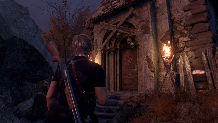 2 - Resident Evil 4 Remake: How to open Doors with Insignia? - Campaign - Resident Evil 4 Remake Guide