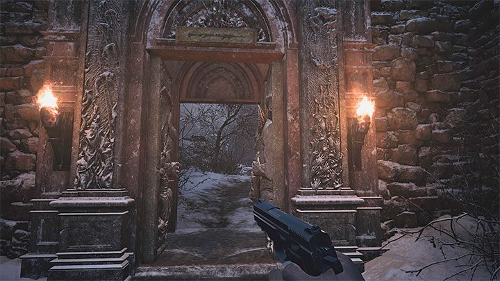 This will open the gate and allow you to move on - Resident Evil Village: Opening of the gate to the castle - Demon Crest, Maiden Crest - Solutions to puzzles - Resident Evil Village Guide