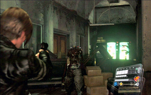 Move forwards until you reach a blocked hallway - Chapter 1 - The Campus | Leons campaign - Leons campaign - Resident Evil 6 Game Guide