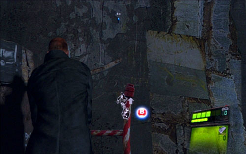 When you reach another hole, help your companion to climb up - Chapter 1 - The Mountain Path | Jakes campaign - Jakes campaign - Resident Evil 6 Game Guide