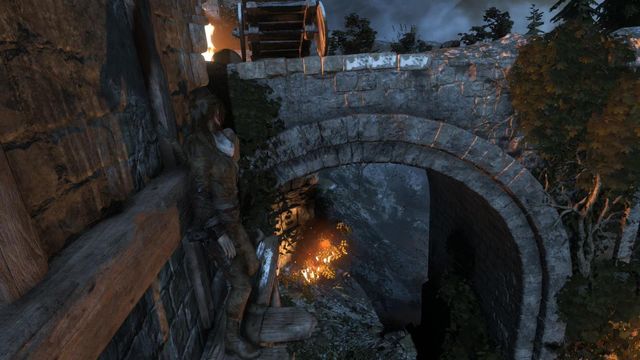 There is a bottleneck past the footbridge - Rise of the Tomb Raider: Breach the gate to the Tower Courtyard, walkthrough - To the Tower - Rise of the Tomb Raider Guide