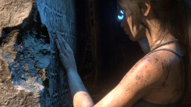 In the middle of the chamber you will find a monolith with writings in Greek language - Rise of the Tomb Raider: Search the chamber with murals walkthrough - Syria - Lost tomb - Rise of the Tomb Raider Guide