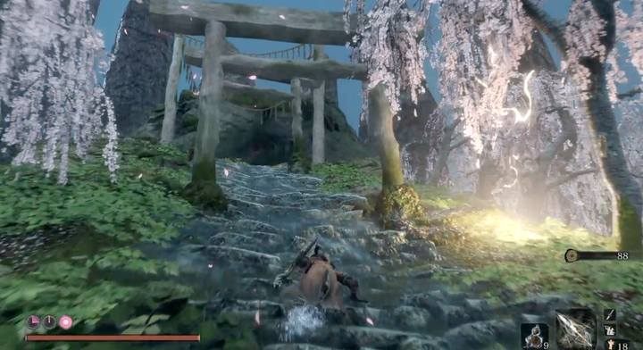 Run the middle of the path to avoid being struck by lightning. - Divine Dragon - main boss in Sekiro: Shadows Die Twice game - Bosses - Sekiro Guide and Walkthrough