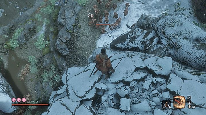 Use the grappling hook to move between hook points on the large statues - Sunken Valley | Sekiro Shadows Die Twice Walkthrough - Main story - Sekiro Guide and Walkthrough