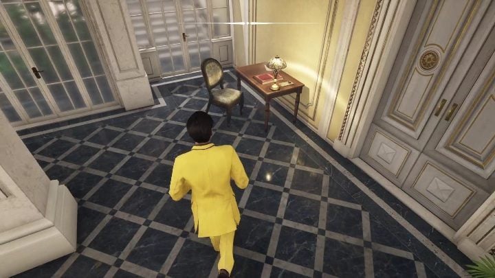 Even the lobby contains various clues, such as the guest book, and the glassed gun cases - Sherlock Holmes Chapter One Other Cases - Blindsided - walkthrough, solution - Other matters - Sherlock Holmes Chapter One Guide