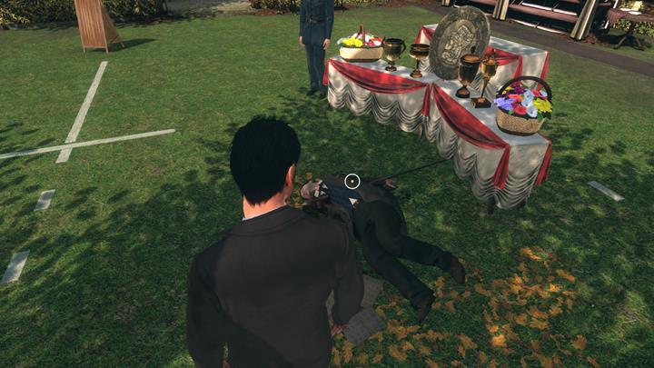 Analyze the body and take the round Mayan calendar from the table - Boules competition and evidence gathering | Walkthrough - A Study in Green | Walkthrough - Sherlock Holmes: The Devils Daughter Game Walkthrough