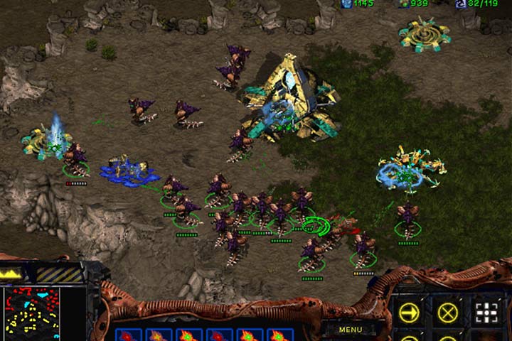 A large group of Hydralisks or Mutalisks should handle the enemy facility on the right cliff. First, destroy the two Pylons, then send the Mutalisks do destroy the base in the upper corner. - Mission 10 - Full Circle | Zerg | Campaign Walkthrough - Zerg - StarCraft: Remastered Game Guide