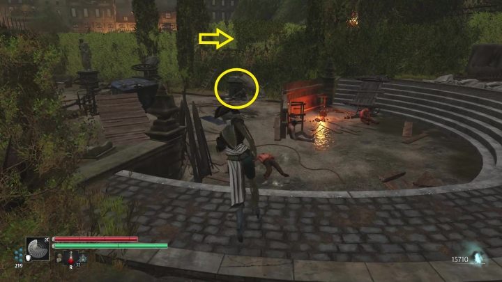 Now you must climb the damaged statue and get through a hedge - Steelrising: The Prisoner in the Bastille - walkthrough - Main missions - Steelrising Guide, Walkthrough