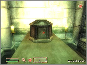 Either way you chose (you might just as well get both crowns and now decide which one to give your boss) go back to Umbacano and give him the crown - Oblivion: Imperial City - Miscellaneous quests - The Elder Scrolls IV: Oblivion Game Guide & Walkthrough