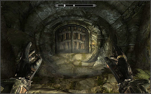 Be careful, as you will come across a Draugr Wight and a Steadfast Ward in the area - Staff of Magnus - p. 3 - College of Winterhold quests - The Elder Scrolls V: Skyrim Game Guide