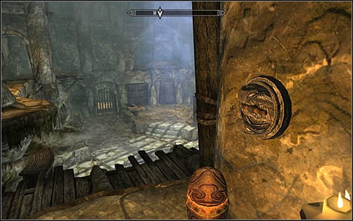 Use the stairs to get to the upper balconies and follow the only available way until you reach the handle pictured above - The Jagged Crown - p.2 | Imperial Legion Quests - Imperial Legion Quests - The Elder Scrolls V: Skyrim Game Guide