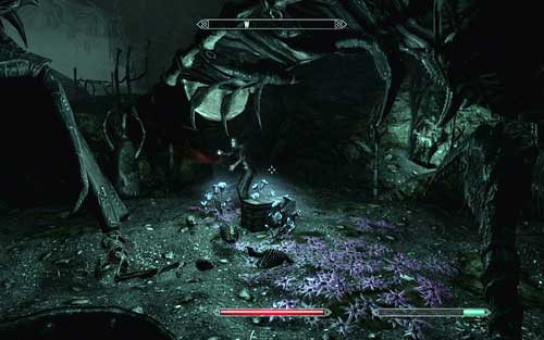 Soon you should reach a treasure chest - Touching The Sky - p. 1 - Dawnguard path - The Elder Scrolls V: Skyrim - Dawnguard - Game Guide and Walkthrough