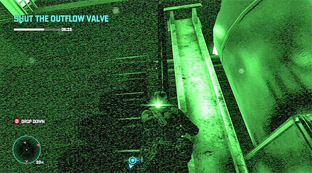 Climbing over the water pipe - Shut the outflow valve - Mission 3 - American Consumption - Tom Clancys Splinter Cell: Blacklist - Game Guide and Walkthrough
