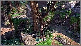 Before Nathan went to get the stone, he decided to check the column on the left - Uncharted 1: The Search for El Dorado part 1 - Chapter 2 walkthrough - Walkthrough - Uncharted Drakes Fortune Guide