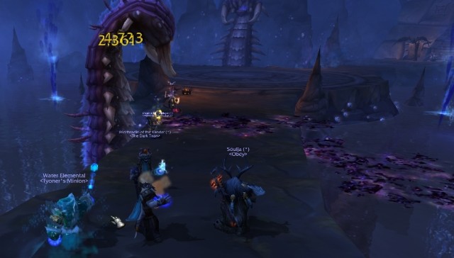 During the battle, you can clearly see where the next attack hits. - Shadowmoon Burial Grounds - Detailed guide - World of Warcraft: Warlords of Draenor Game Guide